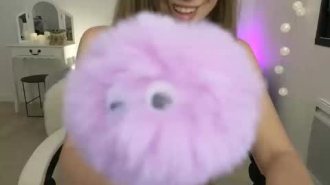 ImKeira online show from 01.27.25