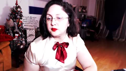 Snapshot of imperatrizasado chatting on 12.09.24 Empress online show from 12.09.24