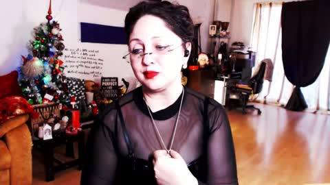 Snapshot of imperatrizasado chatting on 01.08.25 Empress online show from 01.08.25