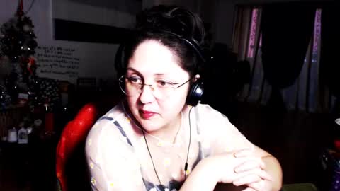 Snapshot of imperatrizasado chatting on 01.19.25 Empress online show from 01.19.25