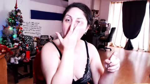 Snapshot of imperatrizasado chatting on 01.30.25 Empress online show from 01.30.25