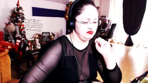 Snapshot of imperatrizasado chatting on 02.09.25 Empress online show from 02.09.25