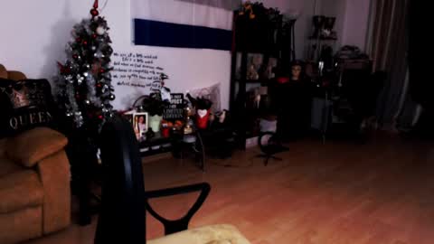 Snapshot of imperatrizasado chatting on 02.27.25 Empress online show from 02.27.25