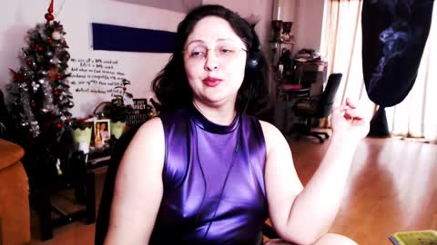 Snapshot of imperatrizasado chatting on 03.01.25 Empress online show from 03.01.25