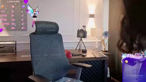 Karen  online show from 03.19.26