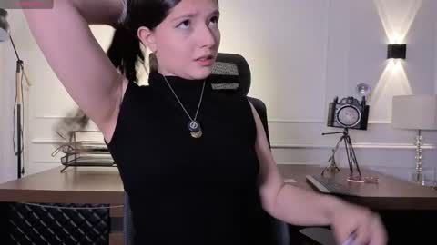 Karen  online show from 04.14.26