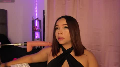 Sofia Vega online show from 10.20.25