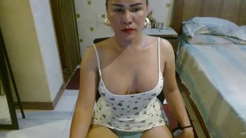Snapshot of imyourfantasy10 chatting on 05.05.26 charmel online show from 05.05.26