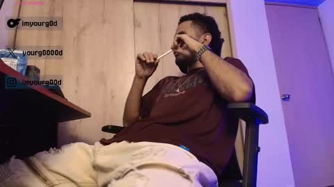 Snapshot of imyourg0d chatting on 03.06.26 Daniel thumb up me please its important Im new INDEPENDENT MODEL online show from 03.06.26