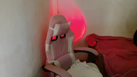 Snapshot of imyourhotwife chatting on 01.19.25 jane online show from 01.19.25