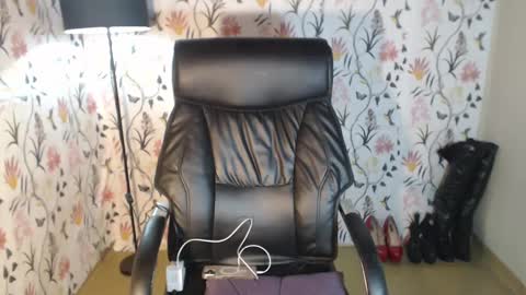 Aki online show from 01.07.25