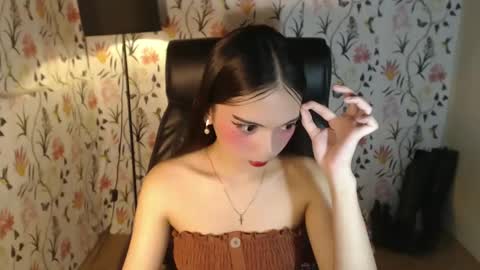 Aki online show from 02.04.25