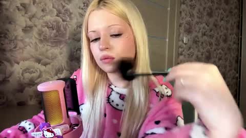 Snapshot of inamillsap chatting on 04.01.26 Lola online show from 04.01.26