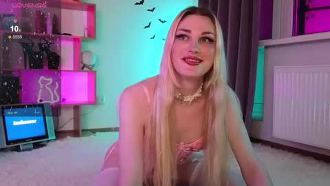  Dina  Help me reach 100 likes  online show from 11.29.25