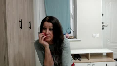 Della online show from 05.15.26