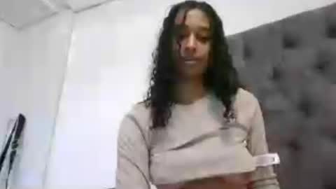 Snapshot of indanbella19 chatting on 07.16.26 indanbella19 online show from 07.16.26