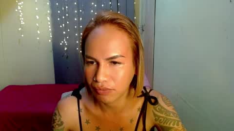 Snapshot of indaypakay_ts chatting on 12.24.24 Pakay online show from 12.24.24