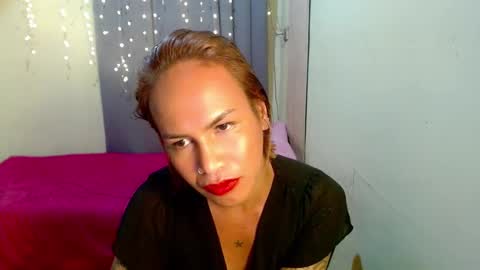 Snapshot of indaypakay_ts chatting on 12.30.24 Pakay online show from 12.30.24