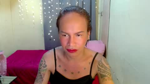 Snapshot of indaypakay_ts chatting on 01.06.25 Pakay online show from 01.06.25