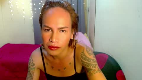 Snapshot of indaypakay_ts chatting on 01.22.25 Pakay online show from 01.22.25