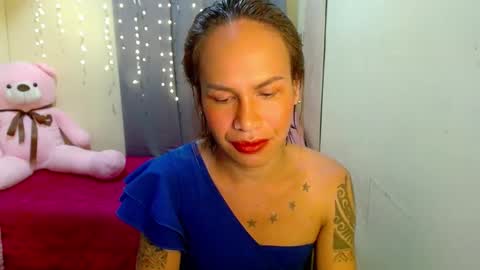 Snapshot of indaypakay_ts chatting on 02.05.25 Pakay online show from 02.05.25