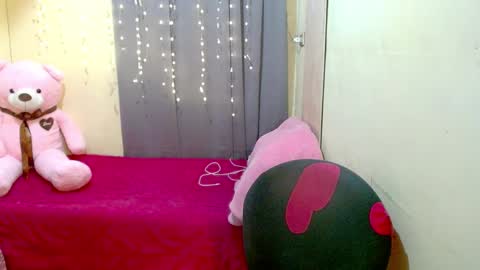 Snapshot of indaypakay_ts chatting on 02.07.25 Pakay online show from 02.07.25