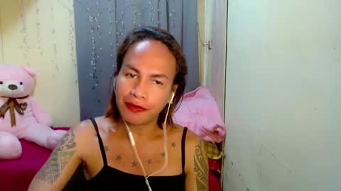 Snapshot of indaypakay_ts chatting on 03.12.25 Pakay online show from 03.12.25