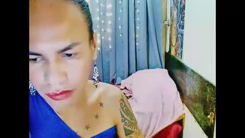 Snapshot of indaypakay_ts chatting on 10.25.25 Pakay online show from 10.25.25