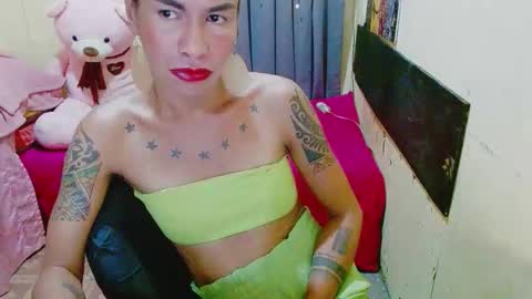 Snapshot of indaypakay_ts chatting on 11.08.25 Pakay online show from 11.08.25