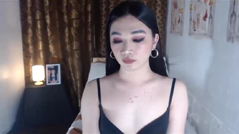 indestructabletrixie online show from 01.07.25