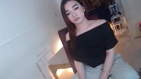 indestructabletrixie online show from 02.24.26