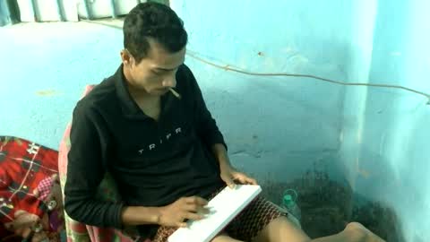 Snapshot of indian_bengali_boy chatting on 10.03.25 Suman Leo online show from 10.03.25