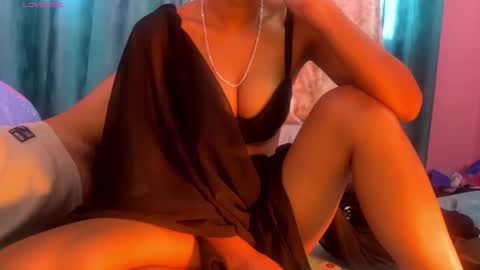 Snapshot of indian_couple247 chatting on 11.06.25 new indian couple online show from 11.06.25