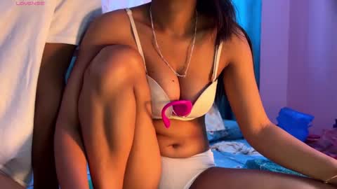 Snapshot of indian_couple247 chatting on 11.07.25 new indian couple online show from 11.07.25