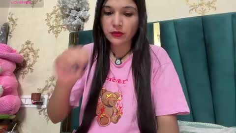 Snapshot of indian_meenakshi_69 chatting on 06.19.26 priya online show from 06.19.26