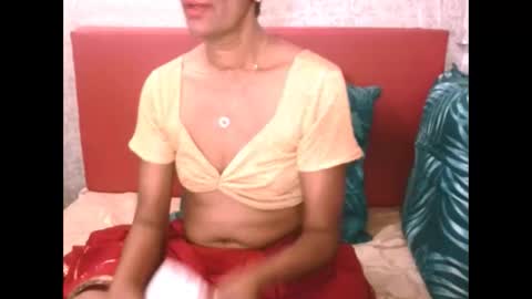 Snapshot of indian_preetixxx chatting on 09.18.25 indian_preetixxx online show from 09.18.25