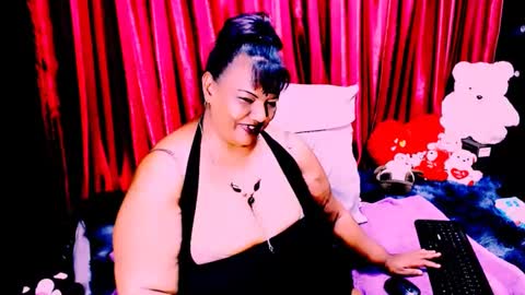 indian_rubyxx online show from 10.11.25