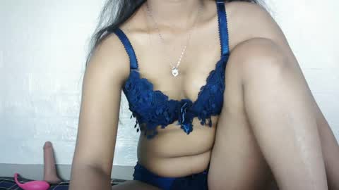 Snapshot of indian_saanvi chatting on 06.12.26 Saanu online show from 06.12.26