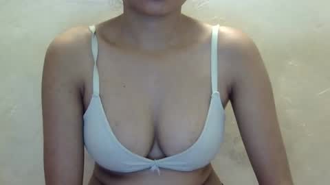 Yashi online show from 03.21.26