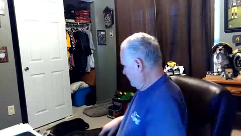 Snapshot of indianapapa chatting on 11.21.25 Papa online show from 11.21.25