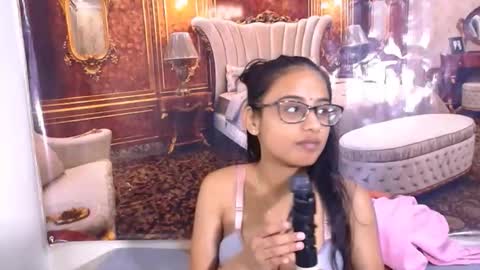 Snapshot of indianbootylicious1 chatting on 05.28.26 nala online show from 05.28.26