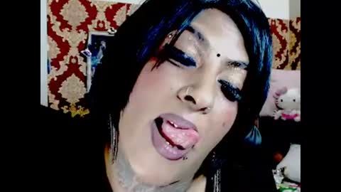 Snapshot of indiancatz2 chatting on 11.07.25 anusha online show from 11.07.25