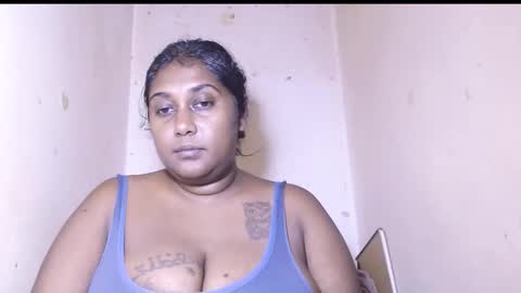 Snapshot of indiancoco chatting on 02.12.26 candice online show from 02.12.26