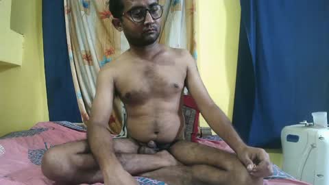 Snapshot of indiancumking chatting on 01.12.25 inindiancumking online show from 01.12.25