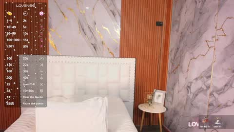 LITTLE AINHOA  online show from 12.18.24