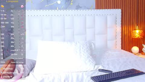 LITTLE AINHOA  online show from 02.13.25