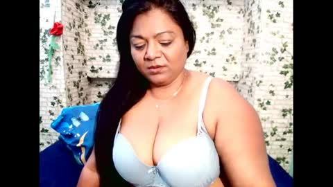 Snapshot of indiandelia chatting on 02.17.25 indiandelia online show from 02.17.25