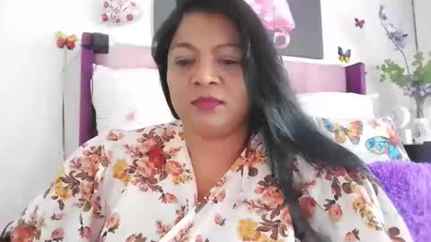 Snapshot of indiandelia chatting on 02.27.25 indiandelia online show from 02.27.25