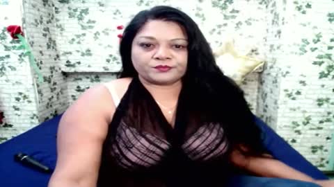 Snapshot of indiandelia chatting on 10.01.25 indiandelia online show from 10.01.25