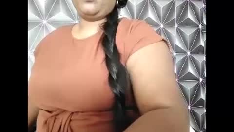 Snapshot of indiandelia chatting on 11.30.25 indiandelia online show from 11.30.25